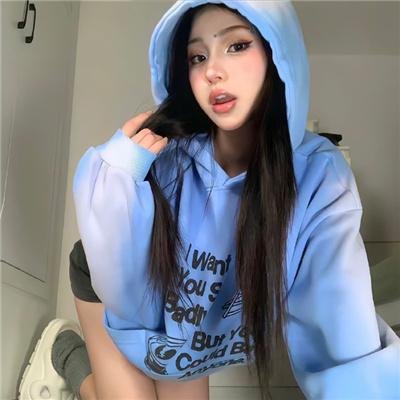 独家爆料：某天后之女晒豪宅名表，被批炫富，一个月